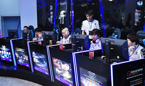 他的扣篮往 他的扣篮往